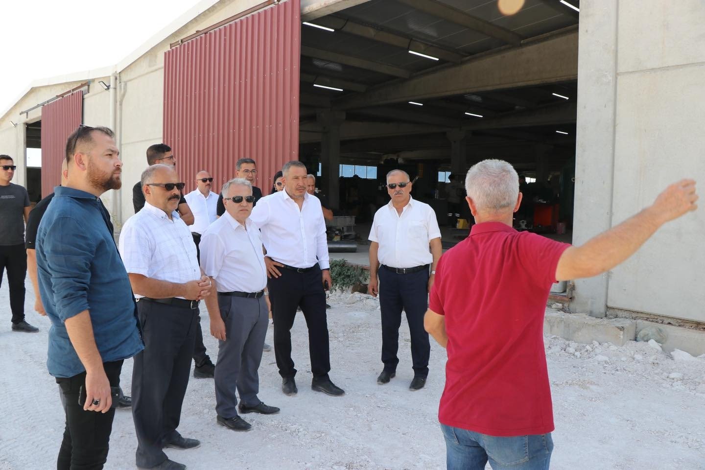 Dinar Osb Yönetim Kurulu Dinar Kağıtçılık Ve Tensan Teneke Fabrikalarını Ziyaret Etti